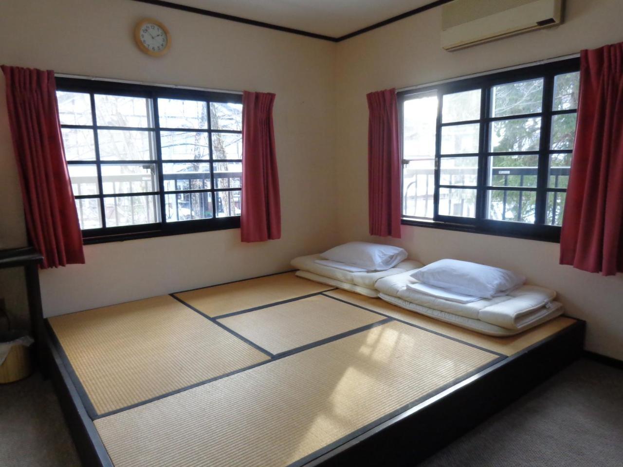 Hakuba Matata Lodge Exterior photo